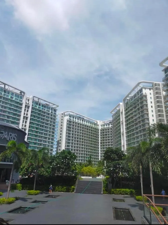 Azure Sm/City View 2 Bedrooms Manila Apartment