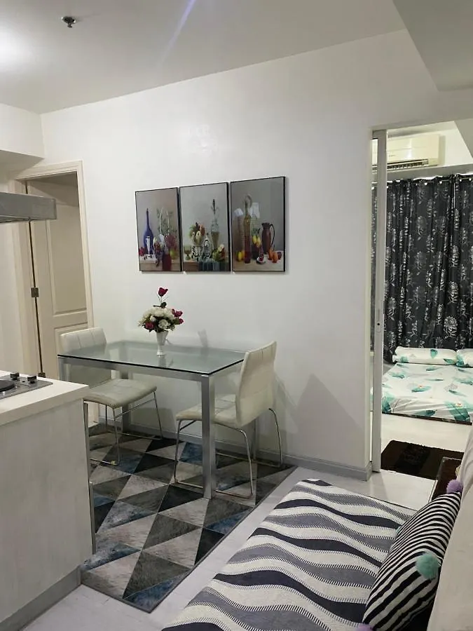 Azure Sm/City View 2 Bedrooms Manila 0*,